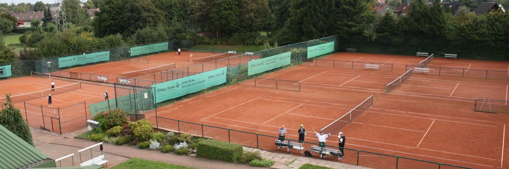 TC-G - Blick von der Halle auf die Pl&auml;tze